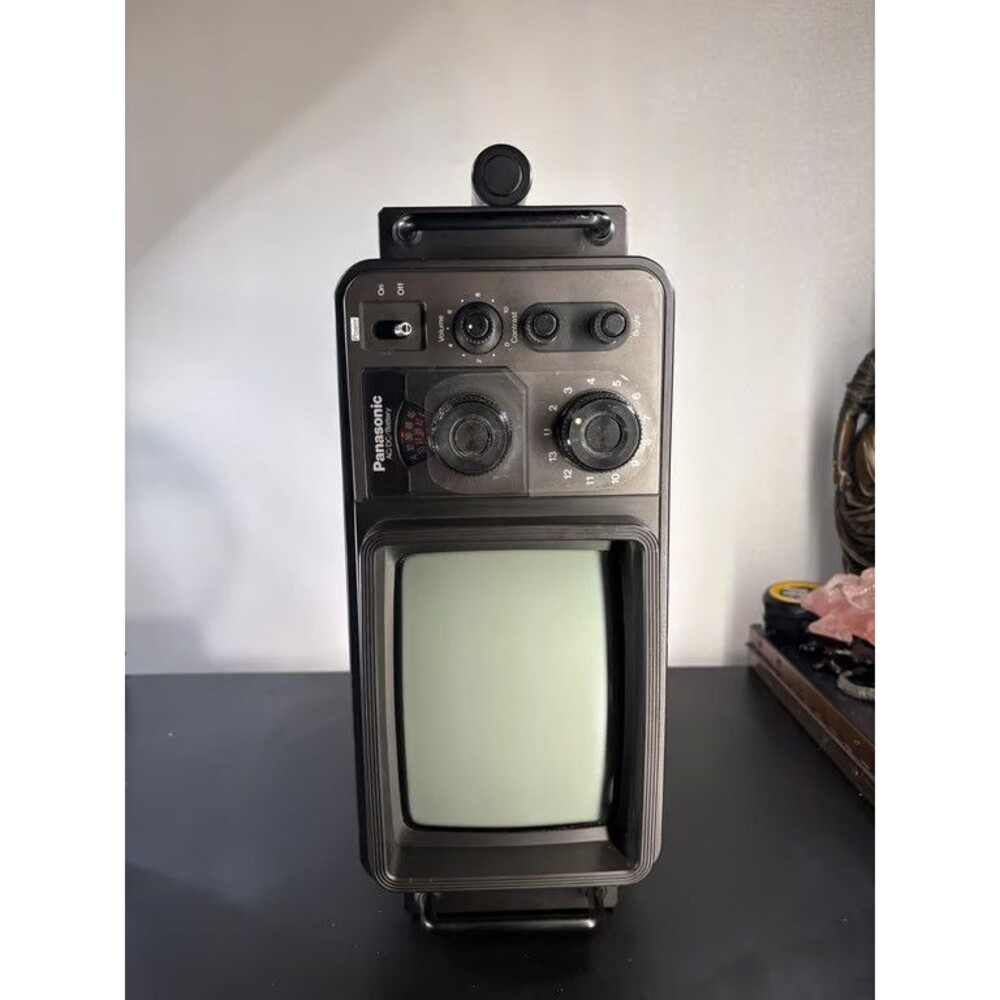 Panasonic TR-707 Portable TV 1977 Solid State Vintage Television Japan AC DC 12V
